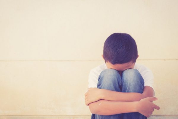 Σοκ στη Σαντορίνη: Άγριος ξυλοδαρμός 14χρονου από ανήλικους – Του είχαν ζητήσει να κατεβάσει το παντελόνι του