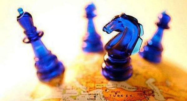 Η κατάλυση των παγκόσμιων μπλοκ ισχύος