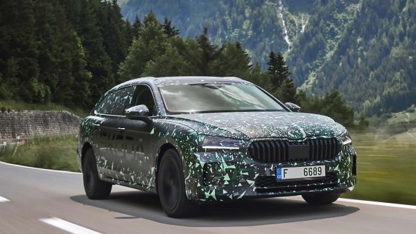 Skoda Superb: Πρακτικός… μαξιμαλισμός