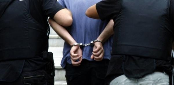 Λαμία: Άφησαν σε τουαλέτα κινητά και ναρκωτικά για κρατούμενο