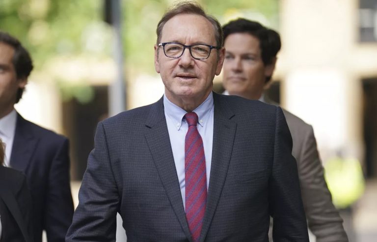 Κέβιν Σπέισι: Τι κατέθεσε για τις κατηγορίες σεξουαλικής παρενόχλησης εναντίον του