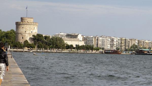 Λιμάνι Θεσσαλονίκης: Ηλικιωμένος έπεσε στον Θερμαϊκό