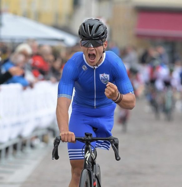 Φωτιά: «Να δω πώς θα τρέξεις όταν έρθει η φωτιά» – Χυδαιότητα αστυνομικού καταγγέλλει ο παραολυμπιονίκης Νίκος Παπαγγελής