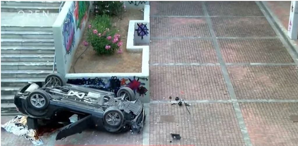 Τροχαίο στο Νέο Ηράκλειο: Αυτοκίνητο αναποδογύρισε στον σταθμό, νεκρός ο οδηγός