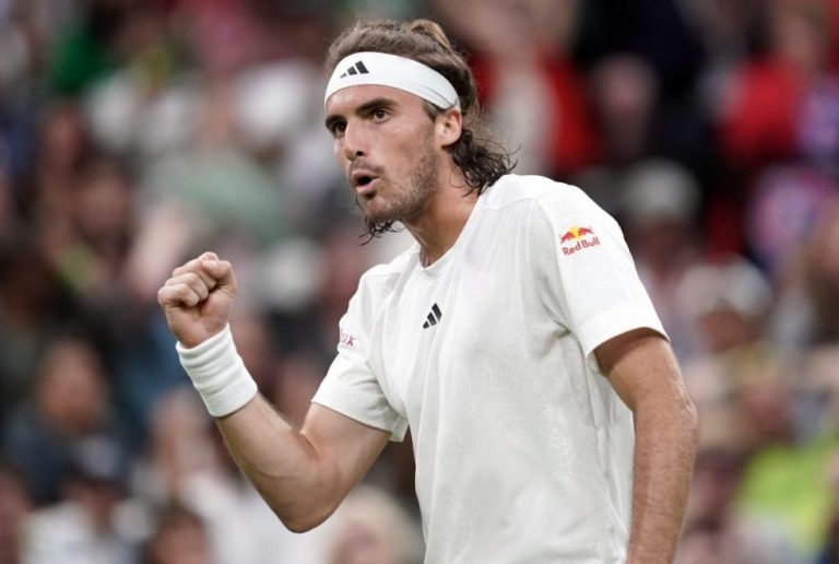 Γουίμπλεντον: Διεκόπη ο αγώνας του Τσιτσιπά με τον Μάρεϊ