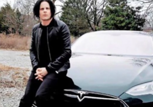 Δημοπρασία: Ο Τζακ Γουάιτ πουλάει το Tesla του