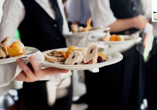 Νέο περιστατικό με σερβιτόρο στη Ρόδο: Καταγγέλλει ότι έπεσε θύμα ξυλοδαρμού