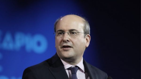 Κωστής Χατζηδάκης: «Προσωπικό μου στοίχημα η αντιμετώπιση της φοροδιαφυγής»