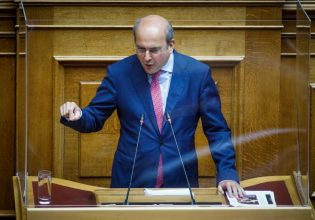 Χατζηδάκης: Ο μέσος δημόσιος υπάλληλος θα έχει όφελος 1.292 ευρώ μικτά το χρόνο