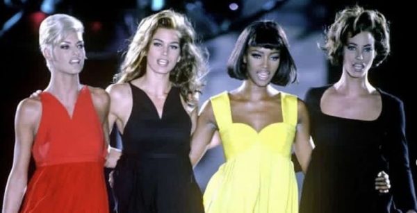 Ένα νέο ντοκιμαντέρ φωτίζει τέσσερα supermodels των 90s