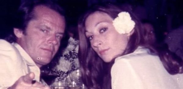 Μέσα στη βίαιη, ερωτική σχέση του Τζακ Νίκολσον και της Αντζέλικα Χιούστον – «Ο έρωτας στα χρόνια της χολέρας»