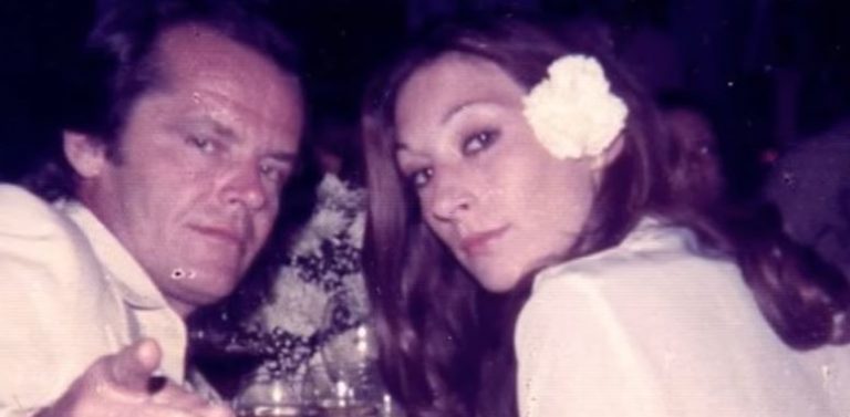 Μέσα στη βίαιη, ερωτική σχέση του Τζακ Νίκολσον και της Αντζέλικα Χιούστον – «Ο έρωτας στα χρόνια της χολέρας»