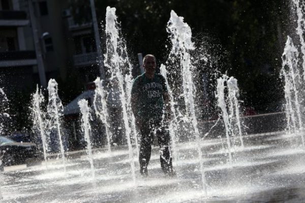 Καύσωνας Κλέων: Περιορίστε τις ενεργοβόρες συσκευές από τις 20.00 έως τις 22.00, λέει το υπ. Ενέργειας