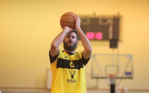 Αντώνης Φώτσης: Στα 42 του συνεχίζει στον Ηλυσιακό για έβδομη χρονιά