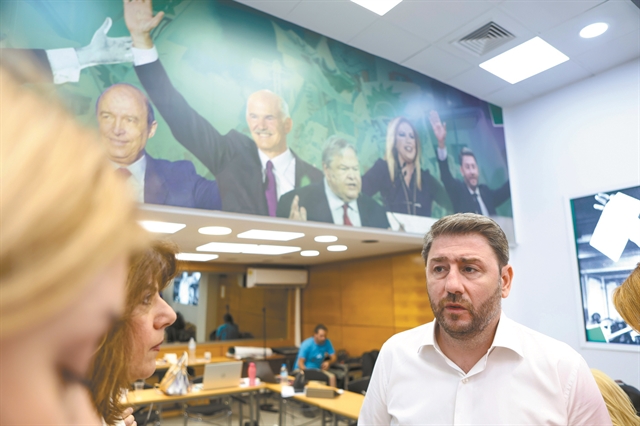 Οταν ο ΣΥΡΙΖΑ ακολουθεί τους υποψηφίους του ΠΑΣΟΚ…