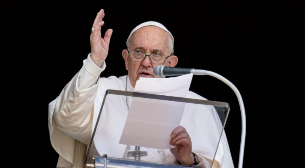 Πάπας Φραγκίσκος: Στο στόχαστρο κατηγοριών για «φιλορωσική προπαγάνδα» μετά την αναφορά του στη «Μεγάλη Ρωσία»