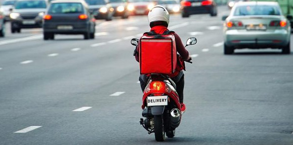 Θεσσαλονίκη: Δίωξη σε βάρος του 27χρονου διανομέα που ξυλοκόπησε μέχρι θανάτου 50χρονο με αφορμή μία παρατήρηση