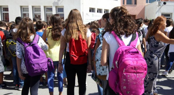 Γνωστή αλυσίδα εστιατορίων άλλαξε το λογότυπό της έπειτα από παρατήρηση… μαθήτριας