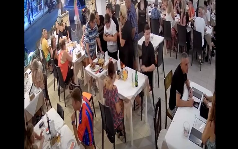 Ζάκυνθος: Σερβιτόρος σώζει πελάτισσα από πνιγμό μέσω της λαβής Heimlich