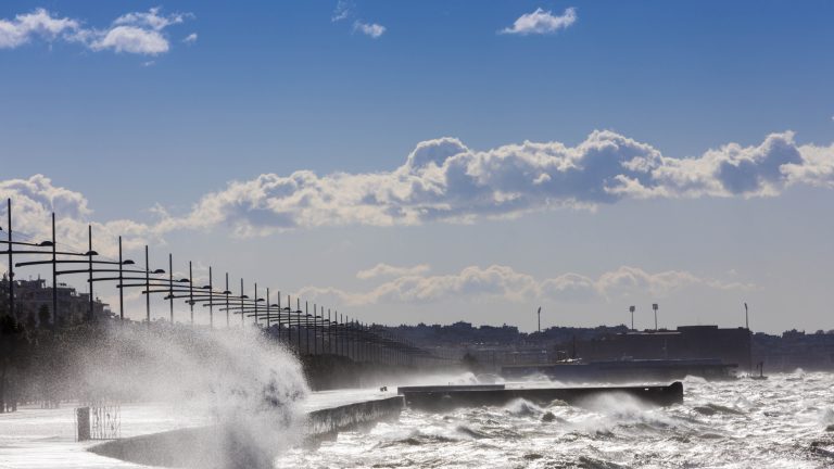 Καιρός: Εβδομάδα με πτώση της θερμοκρασίας και ισχυρούς ανέμους