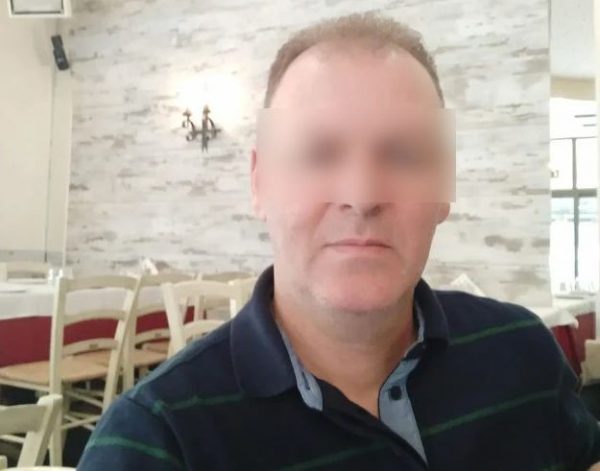 Ενδοοικογενειακή βία στη Λάρισα: Τι θα υποστηρίξει ο «νταής» που ξυλοκόπησε την σύζυγό του