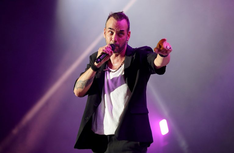 Πάνος Μουζουράκης: Διέκοψε τη συναυλία του για να τηλεφωνήσει στη Μαριλού Κοζάρη