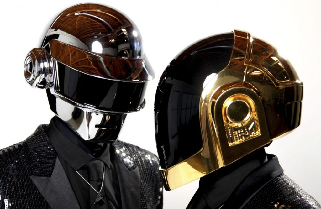 Daft Punk: Αποκαλύψεις για τη διάλυση του εμβληματικού ντουέτου της ηλεκτρονικής μουσικής