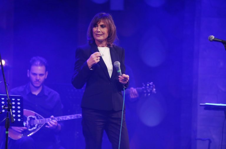 Λιζέτα Νικολάου: Το πραγματικό όνομα, οι συνεργασίες με κορυφαίους δημιουργούς και ο γάμος με τον Λιάνη