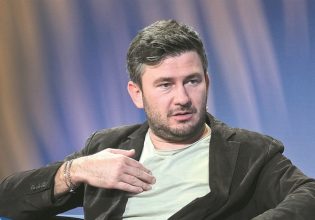 Ντμίτρι Γλουχόφσκι: «Η Ρωσία είναι κολοσσός με πήλινα πόδια»