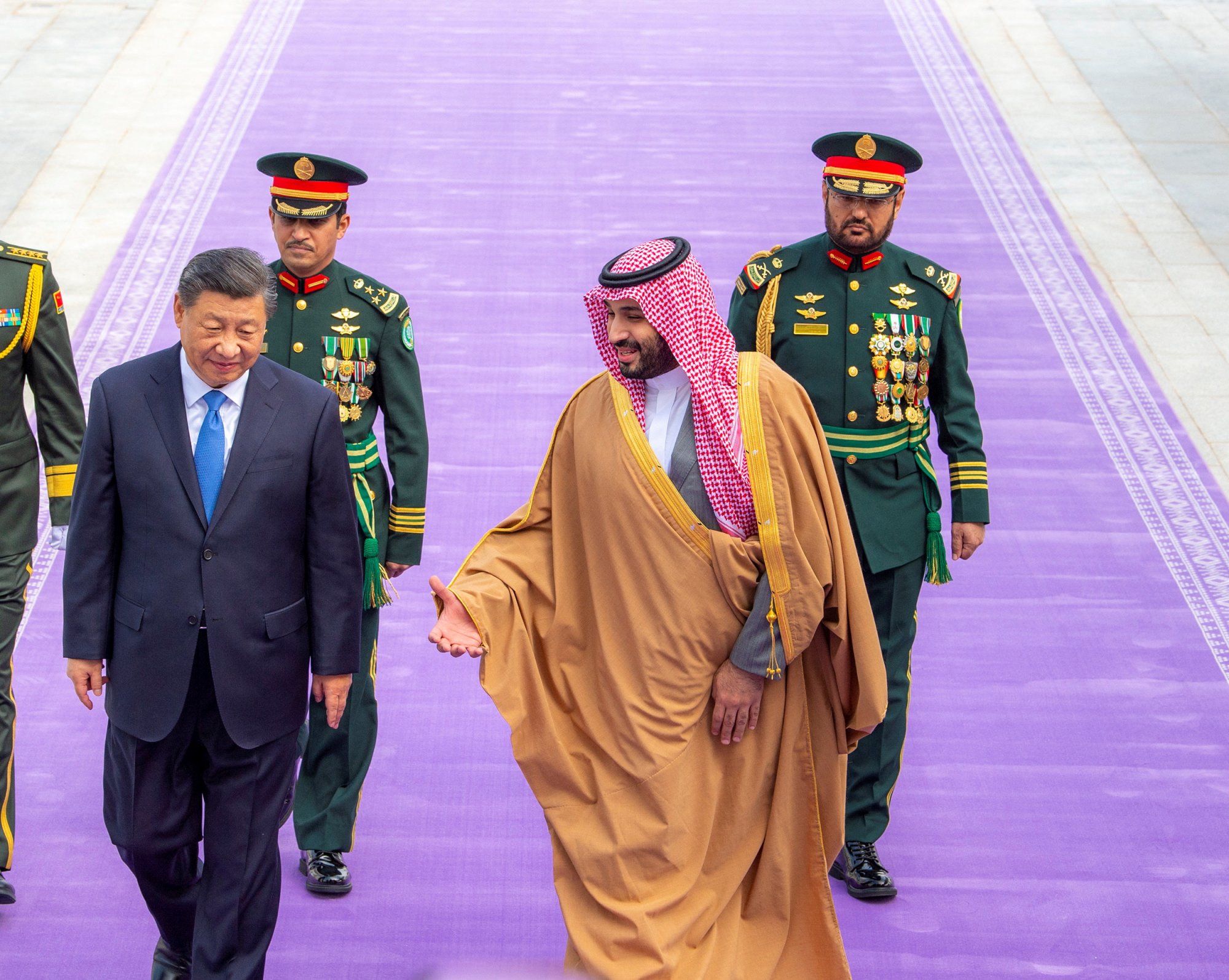 Σαουδική Αραβία και Ηνωμένα Αραβικά Εμιράτα πιο κοντά στην Ασία πιο μακριά από τις ΗΠΑ - «Ένα… ντελικάτο παιχνίδι»