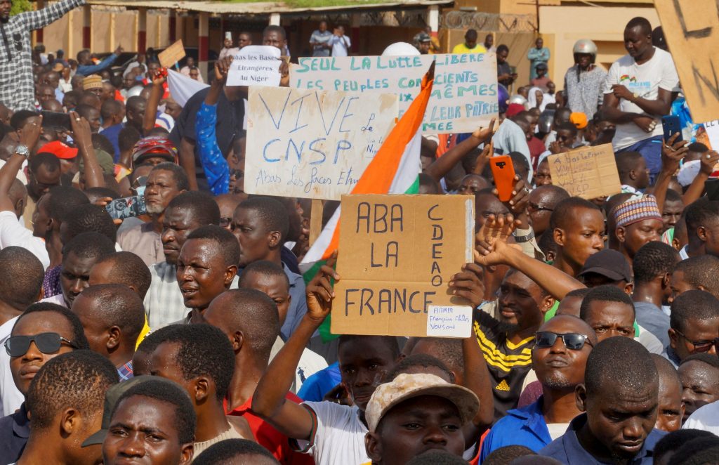 Νίγηρας: «Καταστροφικές» χαρακτηρίζει τις συνέπειες του πραξικοπήματος ο Μοάμεντ Μπαζούμ