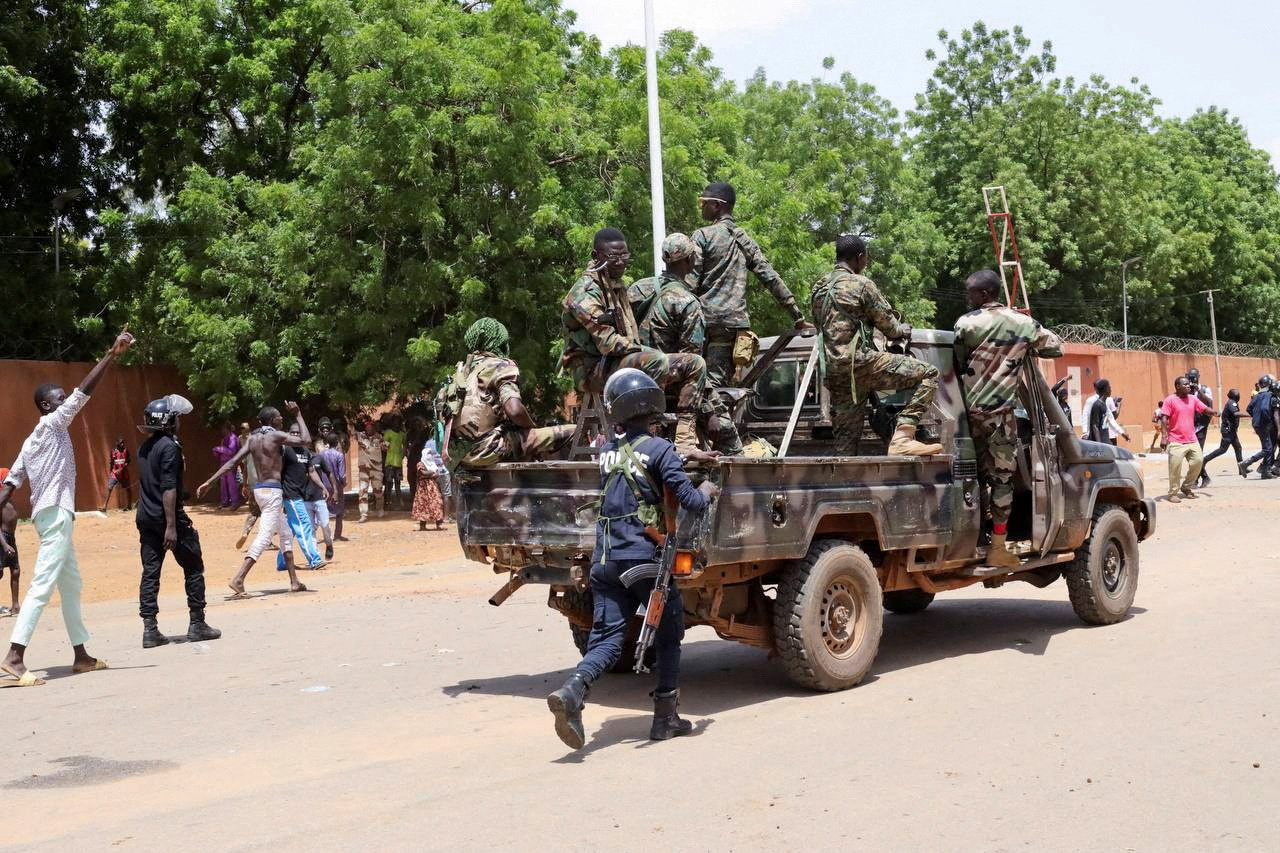 Νίγηρας: Στρατιωτικοί του Μάλι πέφτουν σε ενέδρα τζιχαντιστών στα σύνορα