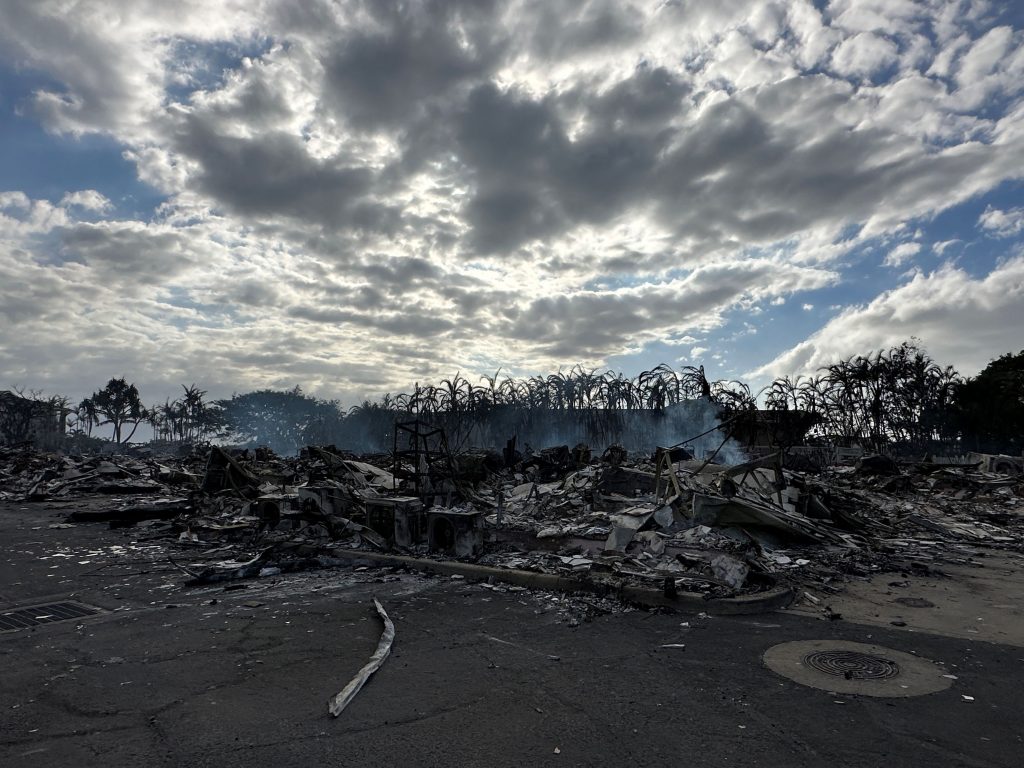 «Θα βρίσκουμε 10-20 πτώματα τη μέρα»: Εφιάλτης χωρίς τέλος από τη φωτιά στη Χαβάη