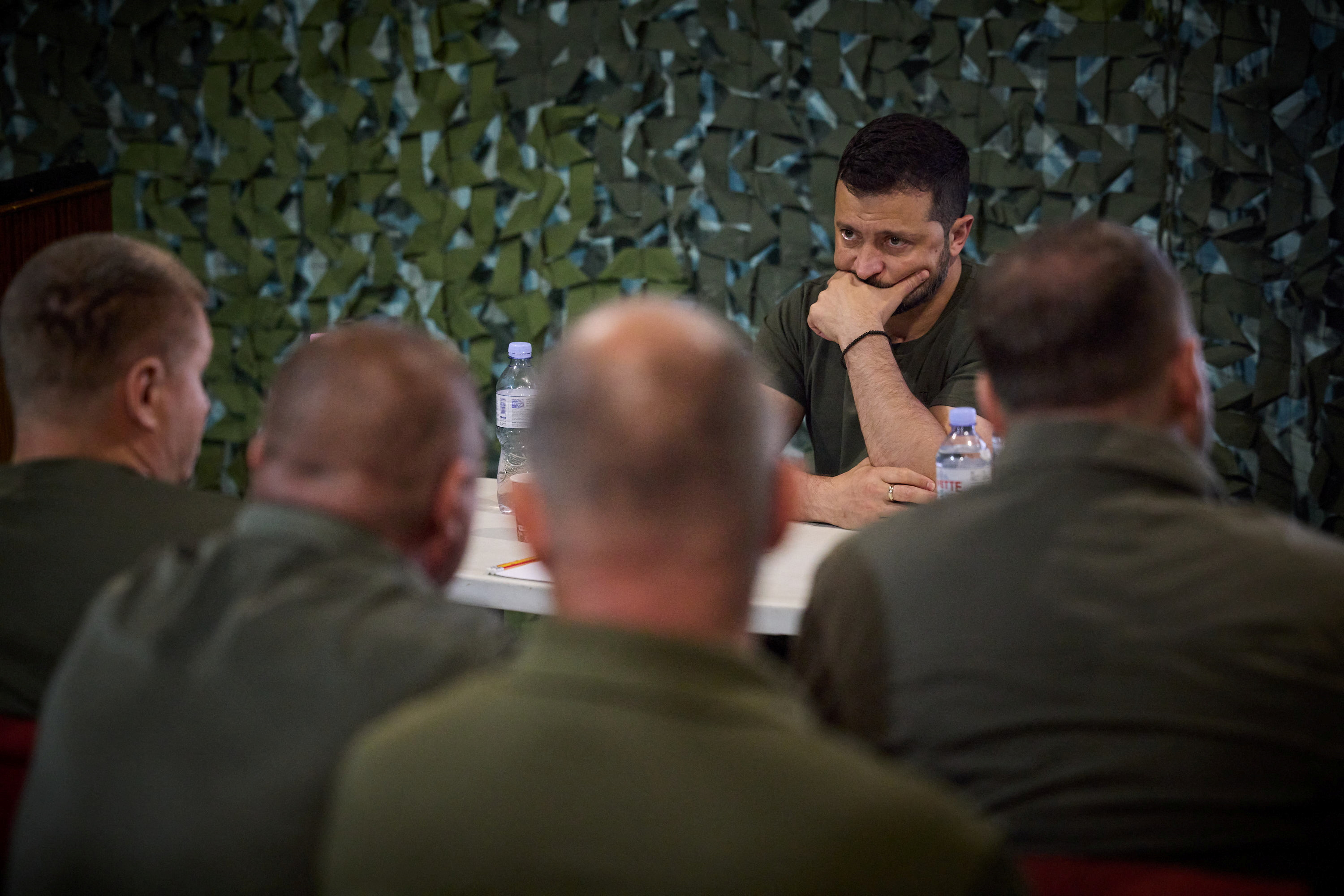 Η ουκρανική αντεπίθεση δεν επιτυγχάνει τους σκοπούς της, αλλά οι διαπραγματεύσεις αργούν