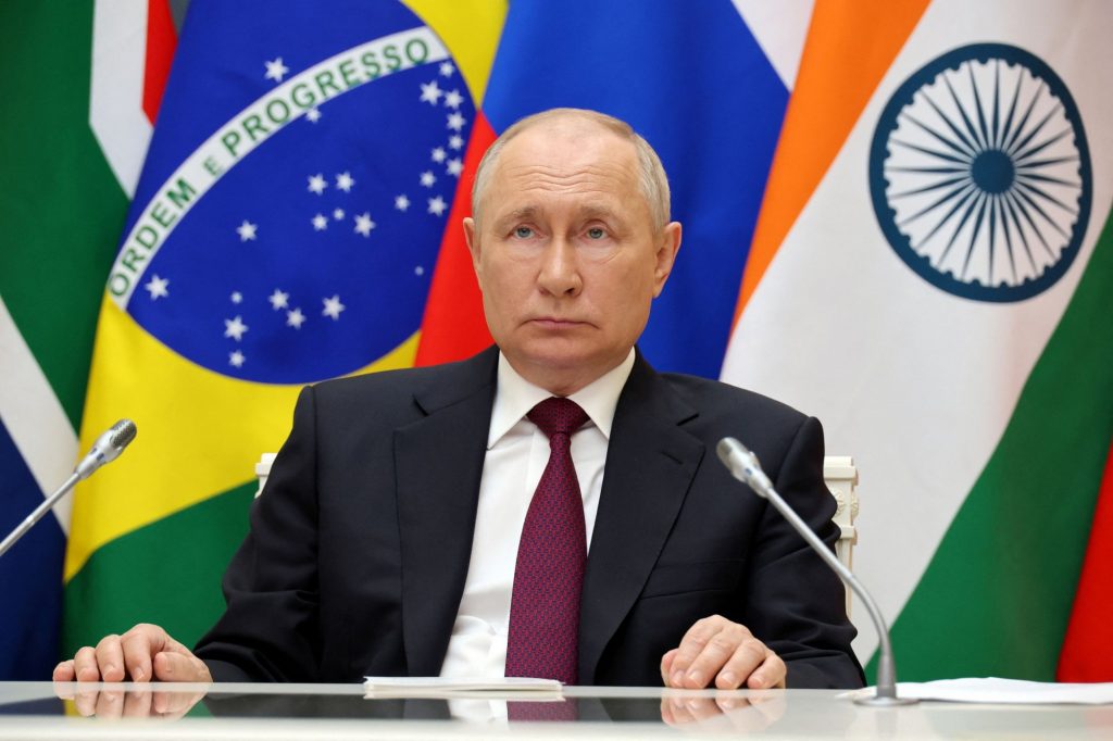 Πούτιν από τη σύνοδο των BRICS: Η Ρωσία θέλει να τερματιστεί ο πόλεμος που εξαπέλυσε η Δύση στο Ντονμπάς»