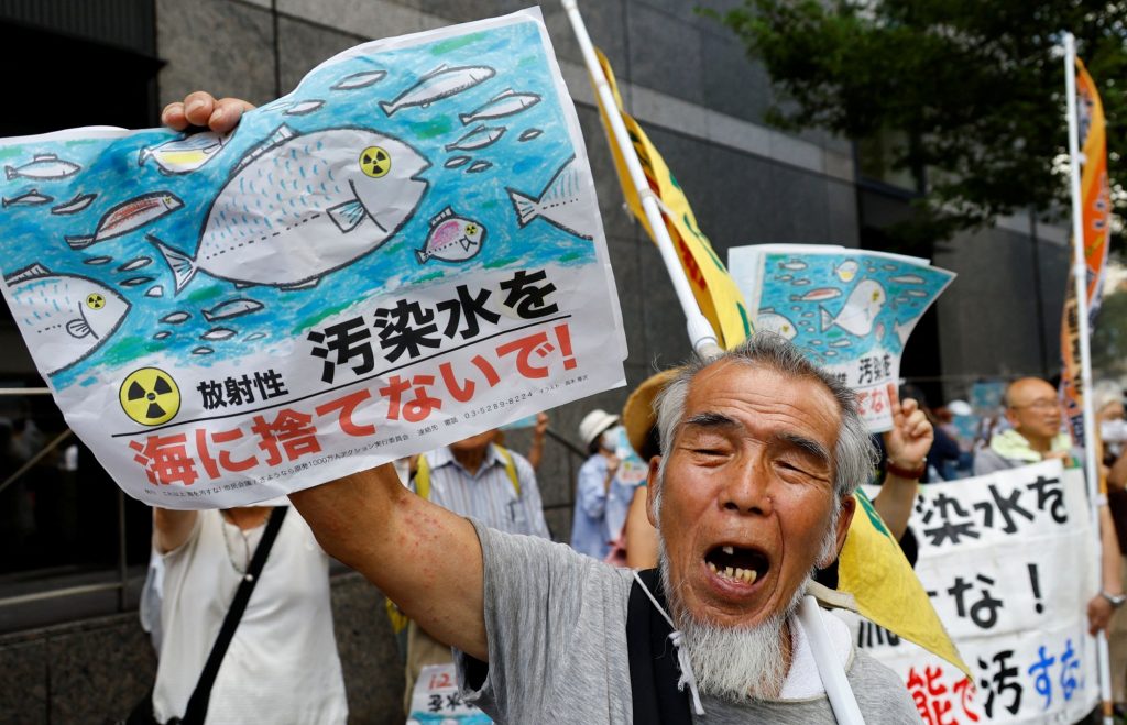 Ιαπωνία: Ρίχνει στον Ειρηνικό νερά που χρησιμοποίησε στο πυρηνικό εργοστάσιο στη Φουκουσίμα