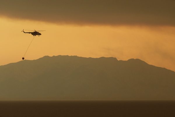 Φωτιά: Νέο μήνυμα 112 για εκκένωση των περιοχών Κοίλα και Μελία στην Αλεξανδρούπολη
