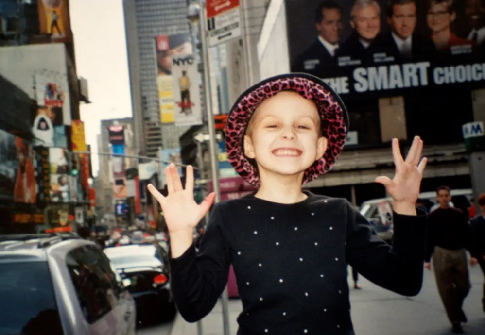 ΗΠΑ: Το φωτεινό χαμόγελο της Άννας «γέννησε» ένα ελπιδοφόρο φάρμακο κατά του καρκίνου