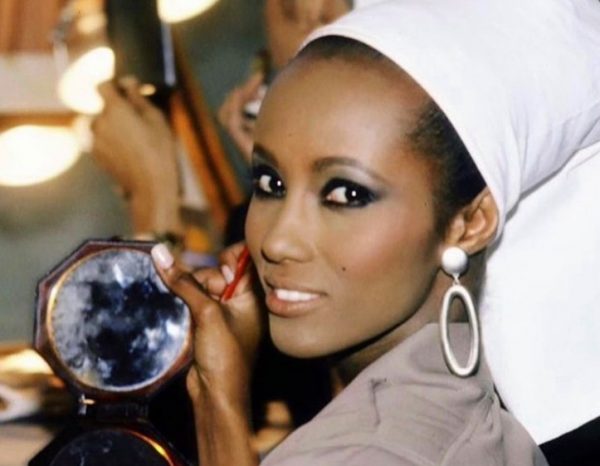 Iman: Δόξα, λάμψη μα πρωτίστως ο αγώνας ενός super model για μια ίση αντιμετώπιση