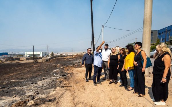 Σβίγκου για φωτιές: Ο Μητσοτάκης κρύβεται – Δεν κρύβονται όμως οι ευθύνες της κυβέρνησης