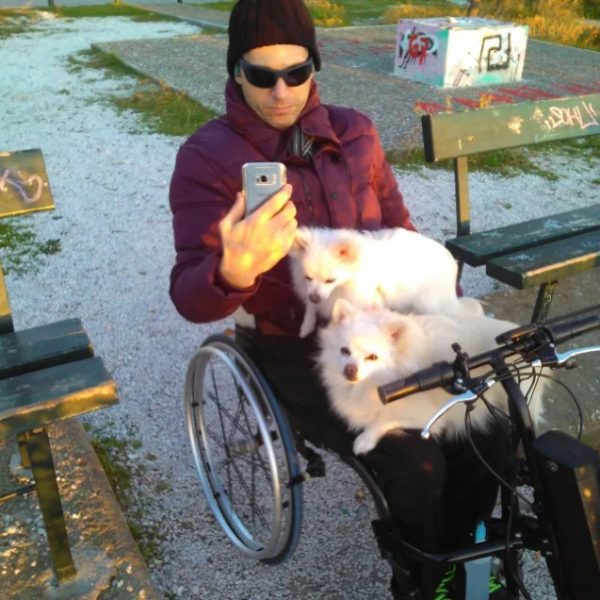 Γιώργος Φλώρος: Έστελνε καθημερινά μηνύματα ζωής, ήταν φιλόζωος και καλός φίλος