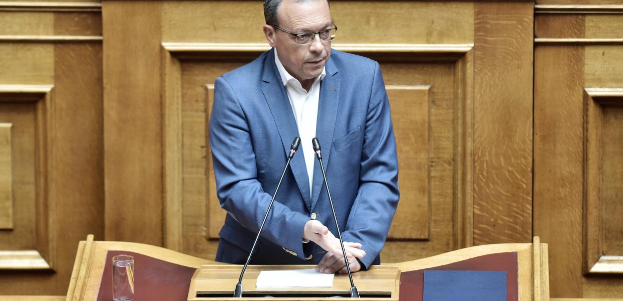 Σωκράτης Φάμελλος: Ζητά την παραπομπή βουλευτή της Ελληνικής Λύσης στην επιτροπή δεοντολογίας της Βουλής