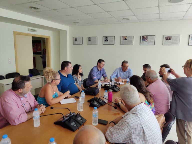 Φάμελλος: Δύο σοβαρά θεσμικά ελλείμματα για τις φωτιές – Το σχέδιο του ΣΥΡΙΖΑ για την επόμενη μέρα στη Ρόδο