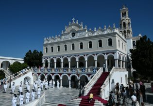 Δεκαπενταύγουστος: Στην Τήνο ο πρωθυπουργός και ο υπουργός Άμυνας