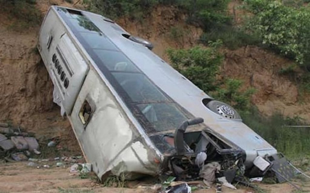 Μεξικό: Τουλάχιστον 17 νεκροί από την πτώση λεωφορείου σε χαράδρα