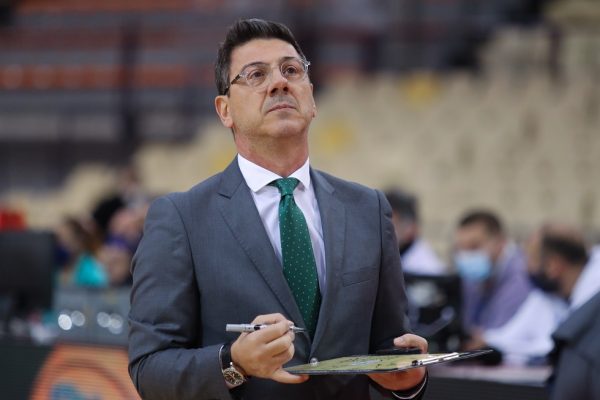 Κατσικάρης: «Ρεαλιστικός ο στόχος της 8άδας για την Εθνική»