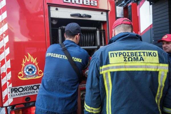 Φωτιά τώρα στον Ασπρόπυργο σε εταιρεία ανακύκλωσης