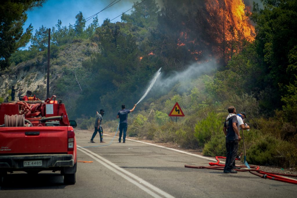 Φωτιά στην Ρόδο: Κάηκαν 135.000 στρέμματα δασικής έκτασης