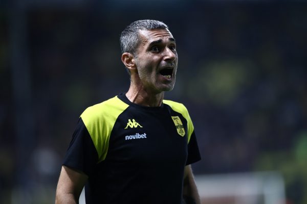 Τερζής: «Να πετύχουμε γκολ και να κερδίσουμε – Θα περιμένουμε τον Κουέστα»