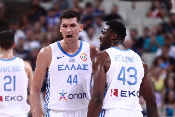 LIVE: Ιταλία – Ελλάδα